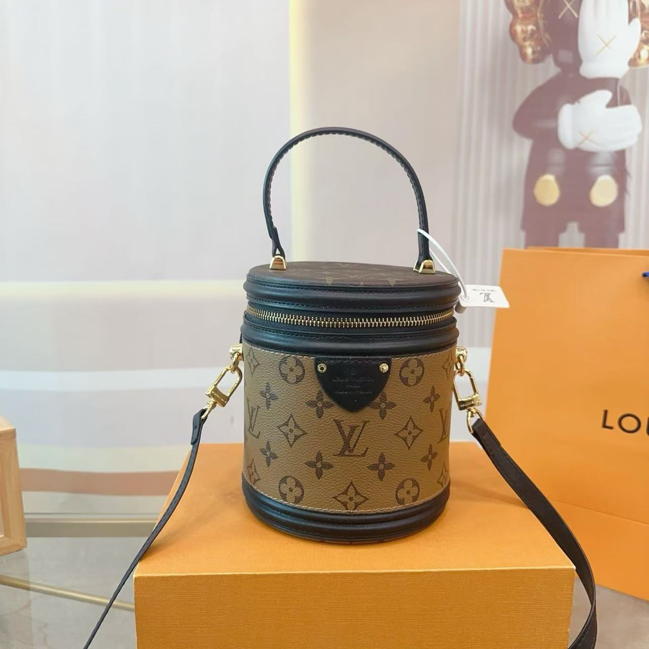 Louis vuitton fortune bucket