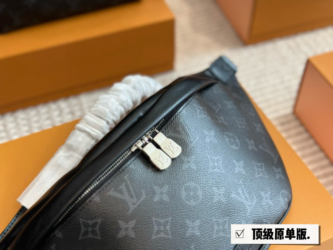 LV Fashion Chest Bag