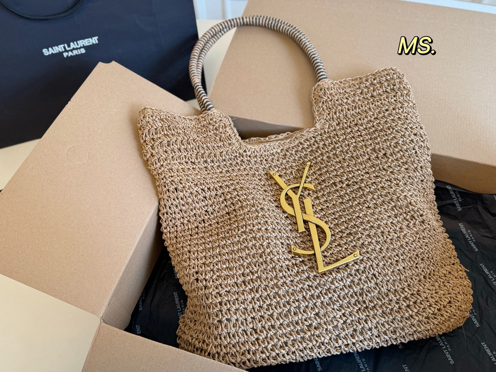 YSL's new straw tote bag is lazy and casual