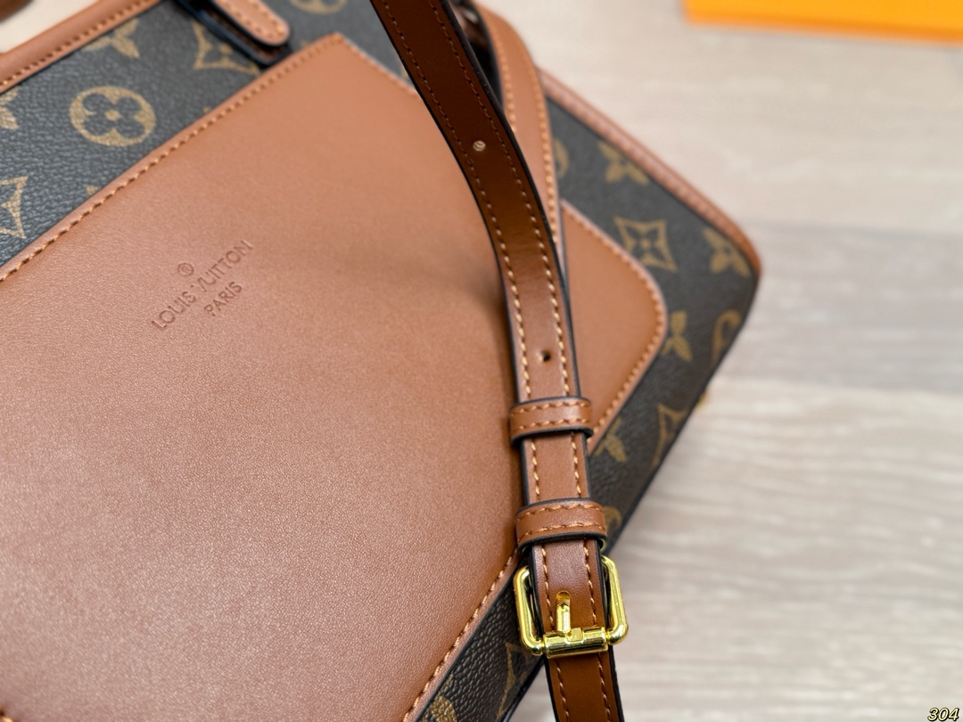 LV monogram tote bag