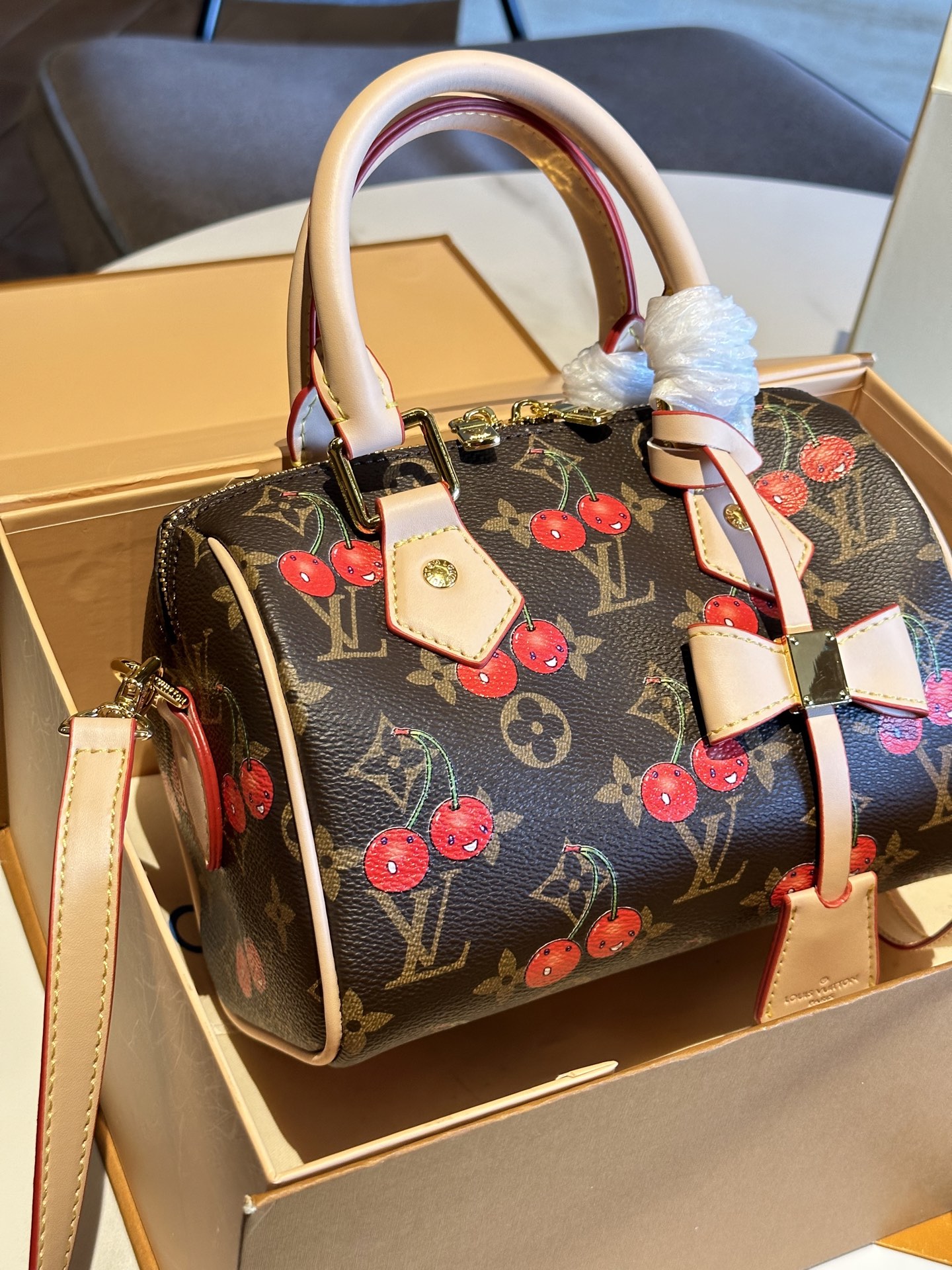 LV speedy20 Cherry pillow bag