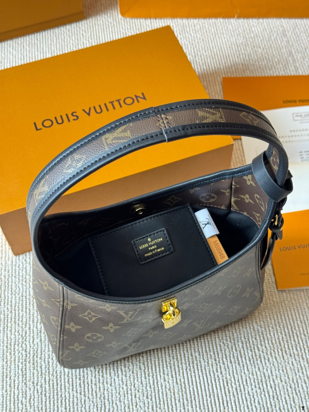 LV new bag The Drop small handbag retro