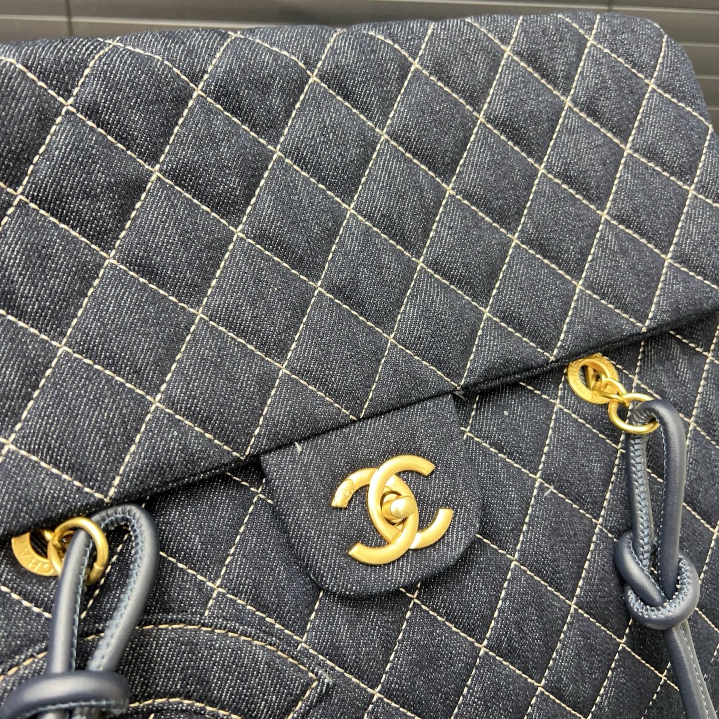 Chanel shopping bag