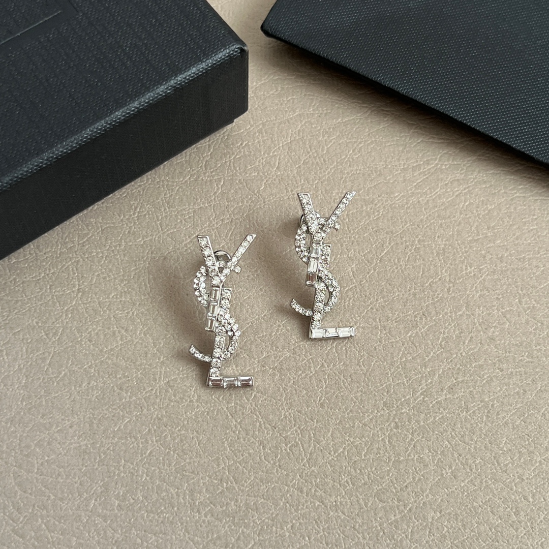 Earrings earrings letter style 2025 hot style high-end light luxury design for women