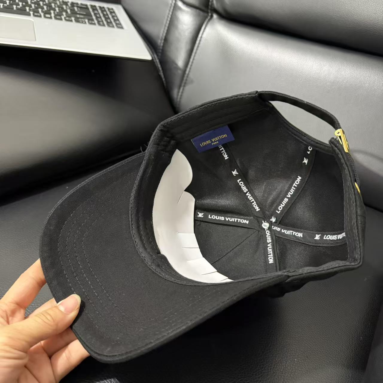 LV fashion baseball cap