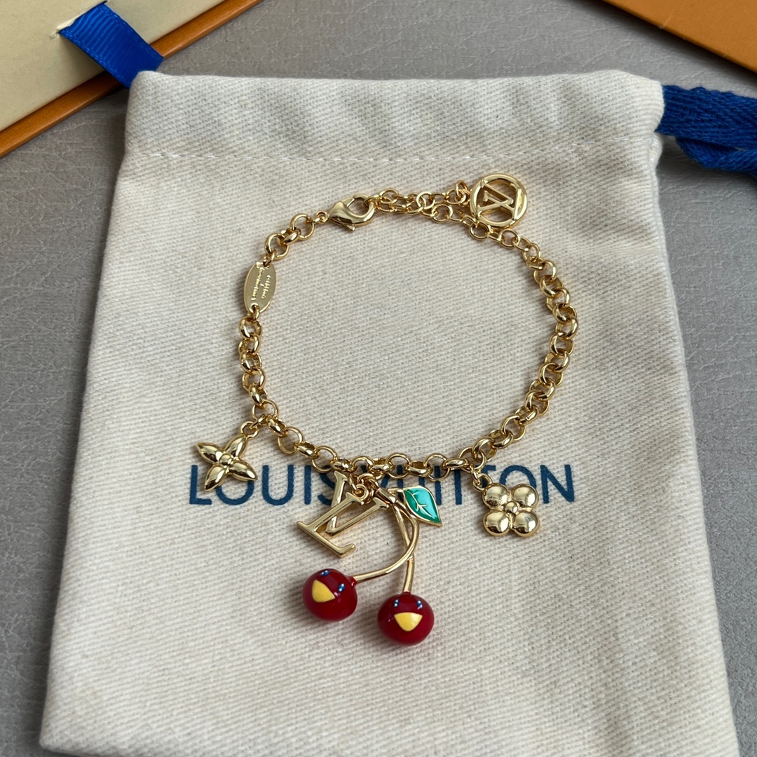 Louis Vuitton bracelet unique design