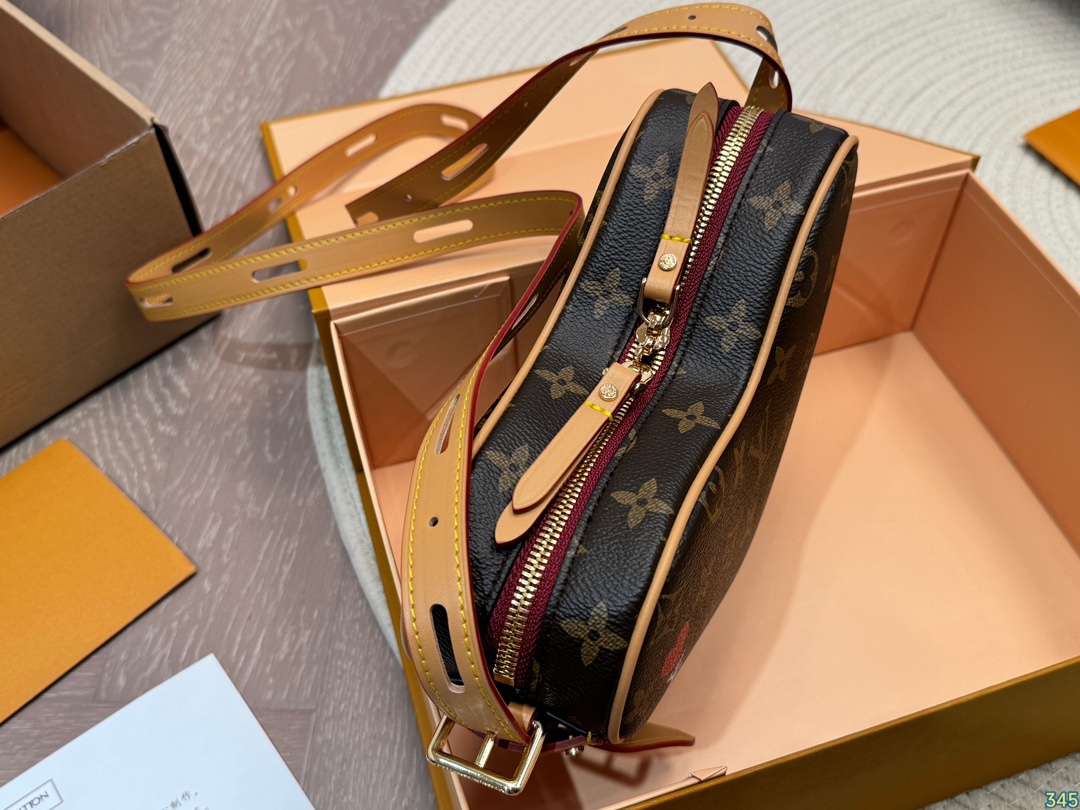 Beeswax yellow leather LV popular love bag