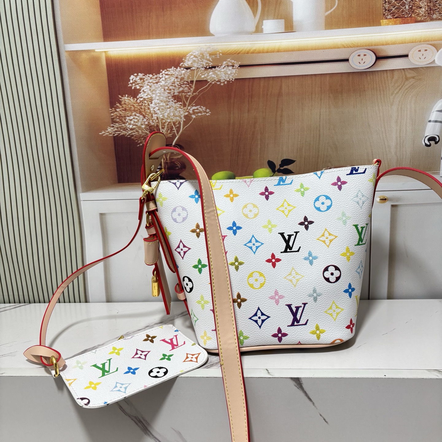 LV presbyopic bucket bag