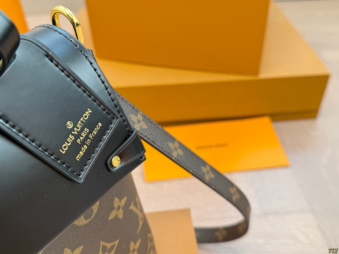 LV Onehandle messenger bag