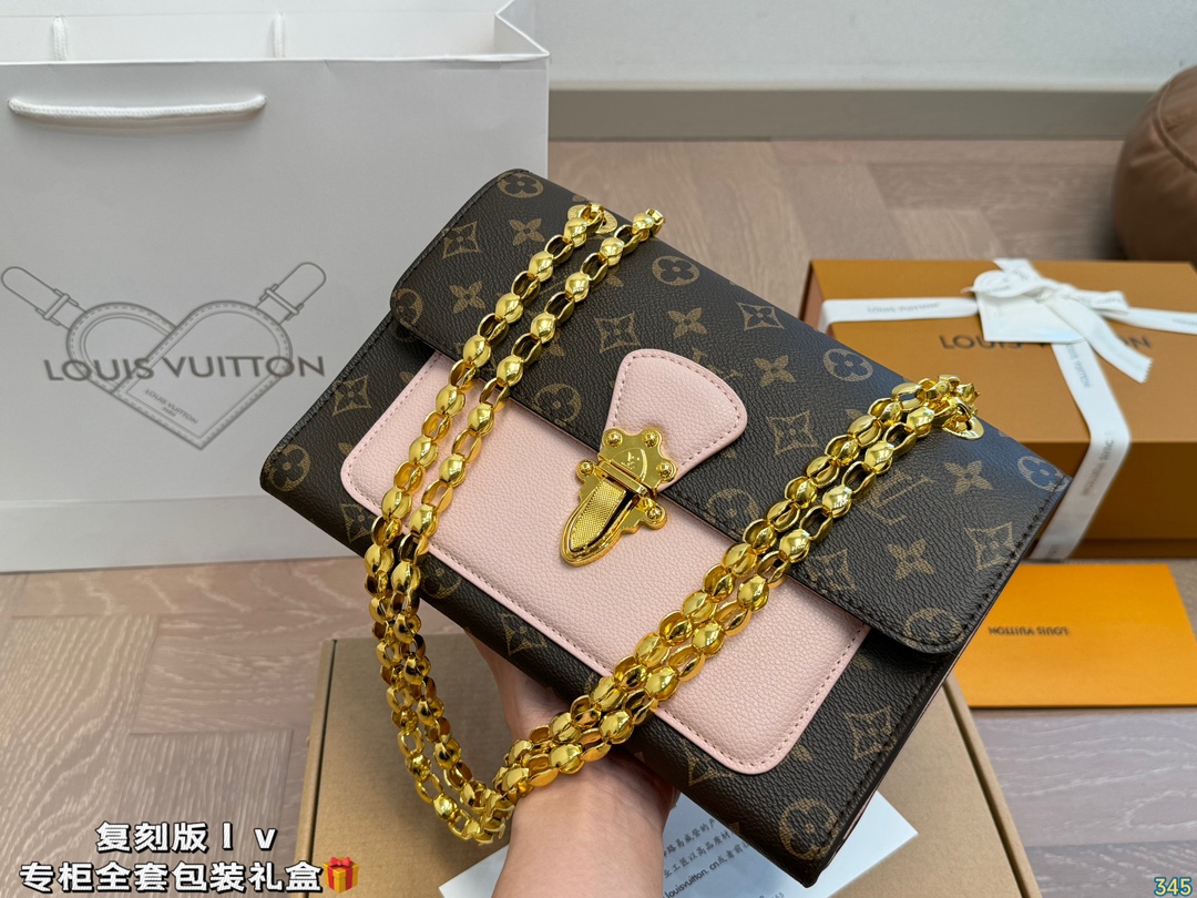 LV victoire chain bag