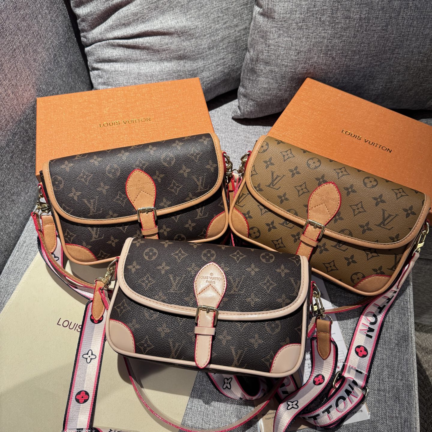 Louis Vuitton classic baguette shoulder crossbody bag