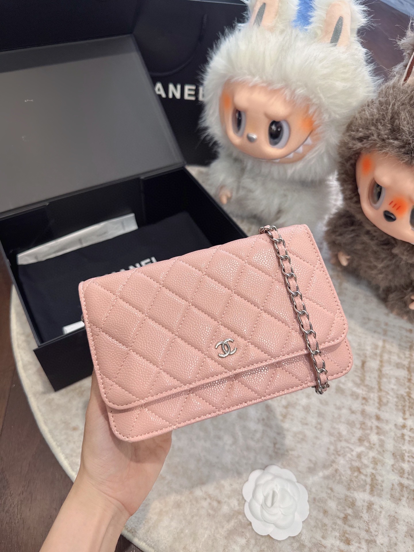 Chanel woc shoulder crossbody chain bag