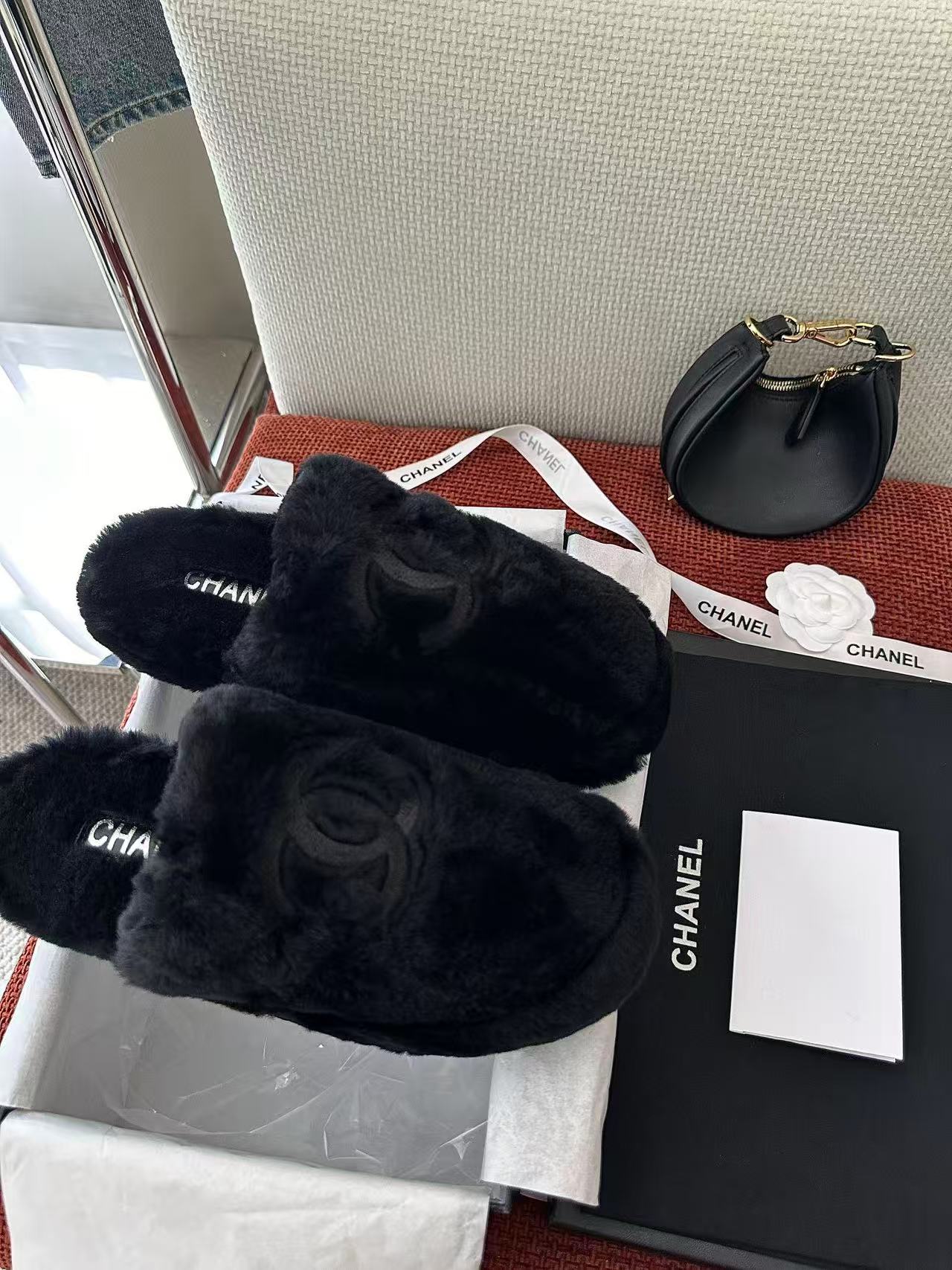 Chanel double C embroidered fur slippers