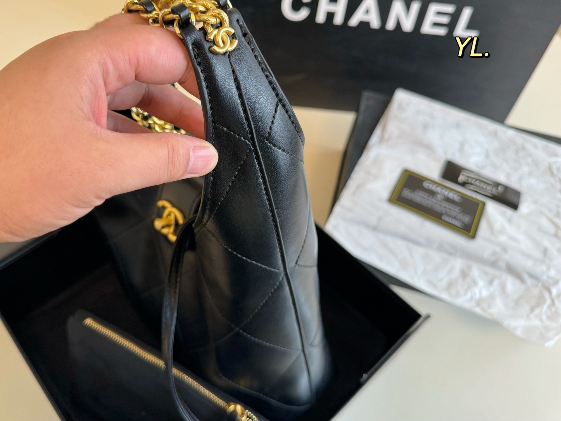 Chanel 25p hobo hippie bag