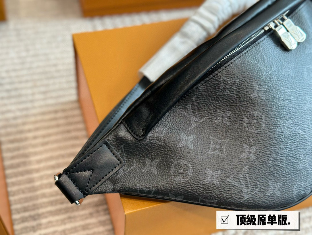 LV Fashion Chest Bag