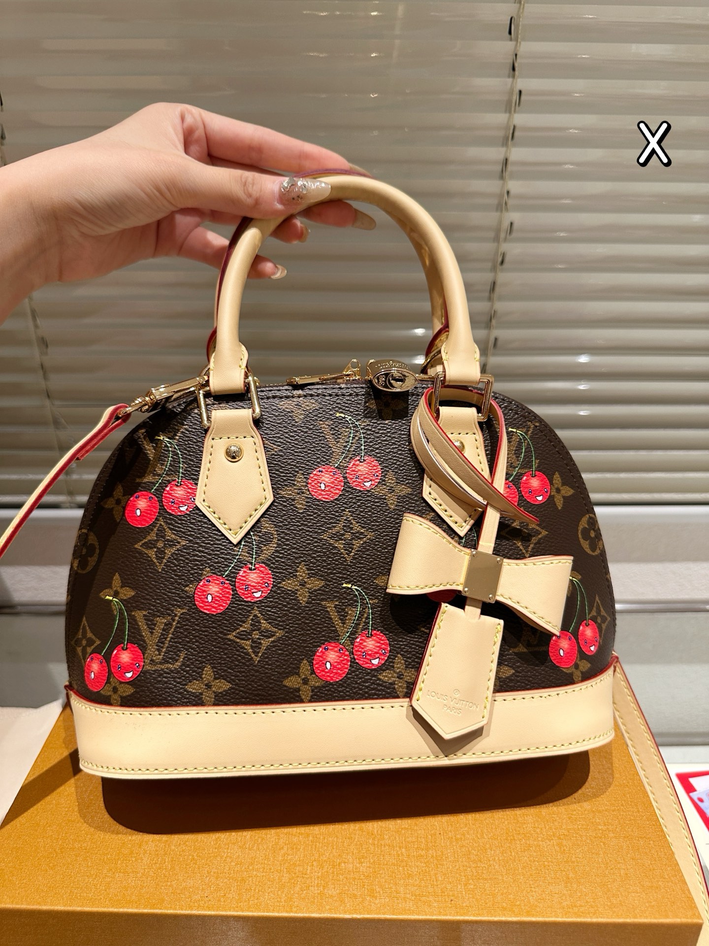 Lv alma bb Cherry printed shell bag
