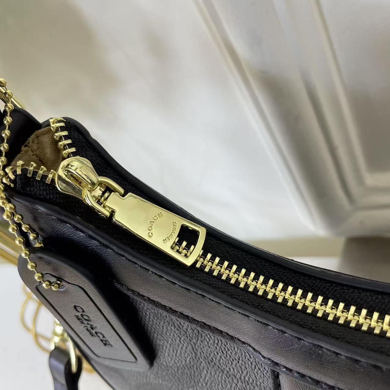 Coach women's shoulder bag armpit bag