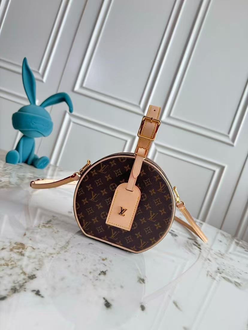 The LV Monogram PETITE BOITE CHAPEAU handbag is of top quality