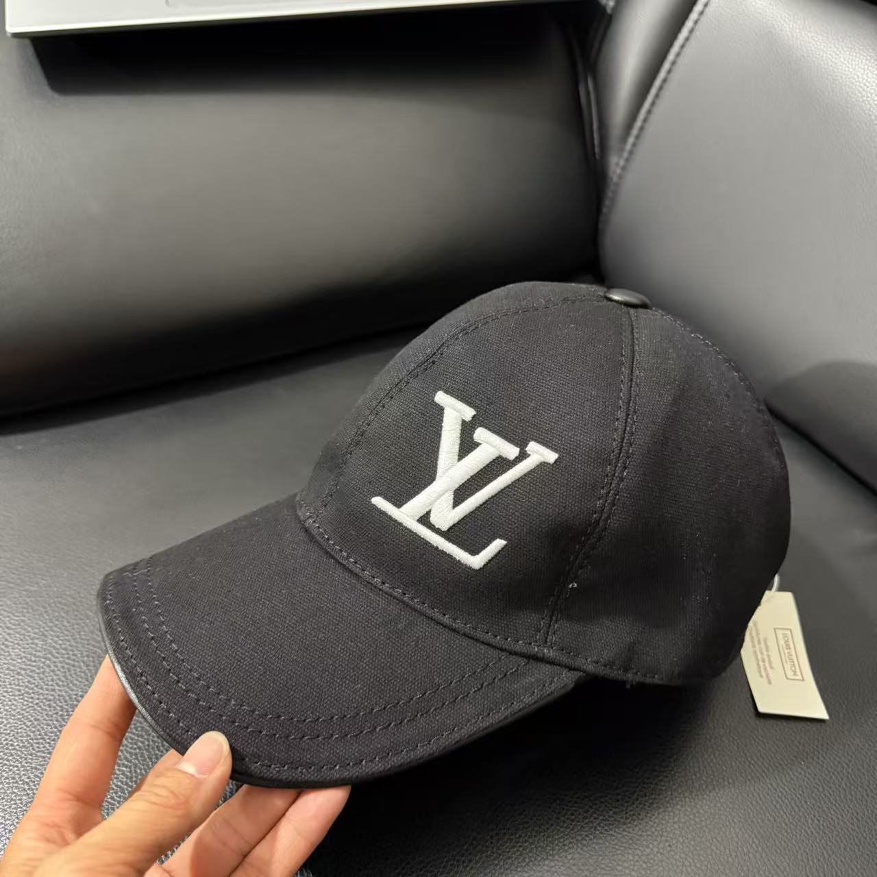 LV new original baseball cap