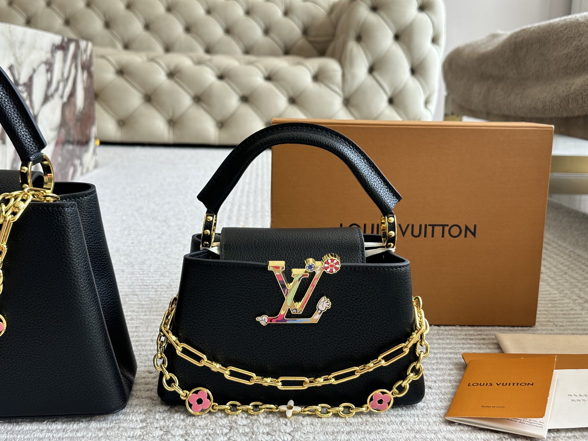 LV Capucines Lady Bag