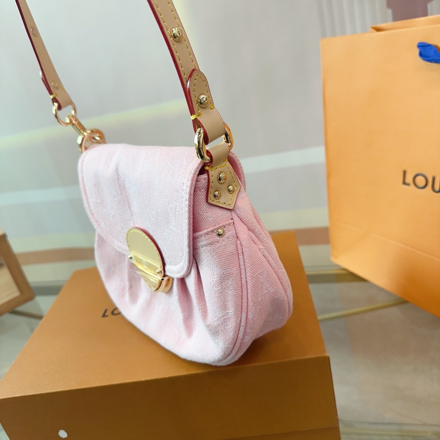 Lv Cowboy Yuanbao Sunset