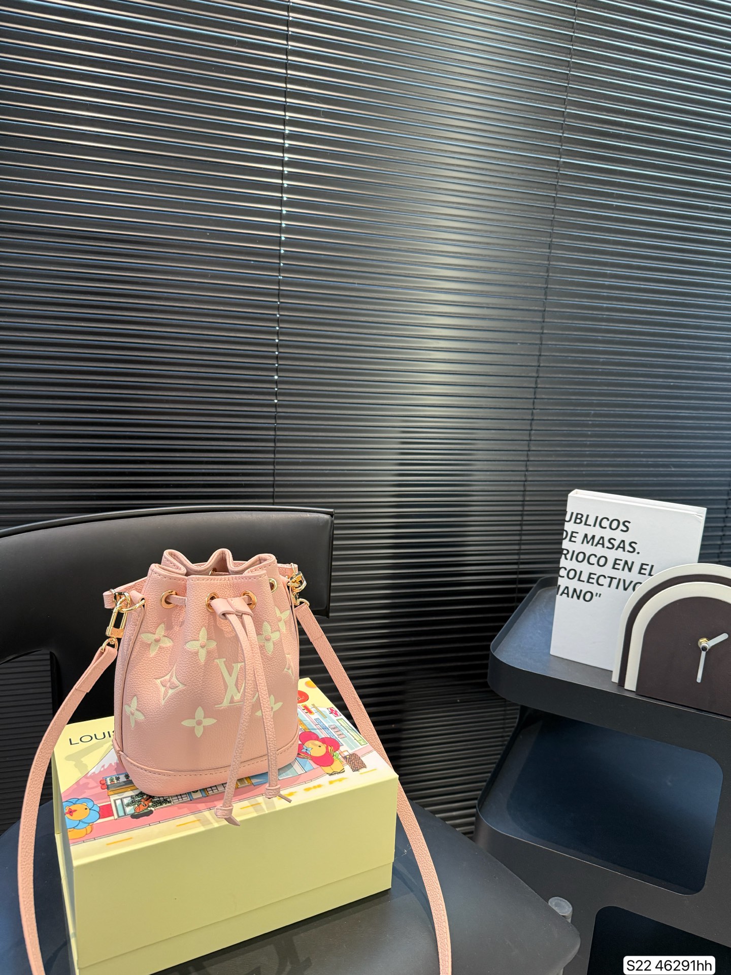 LV elegant casual bucket bag