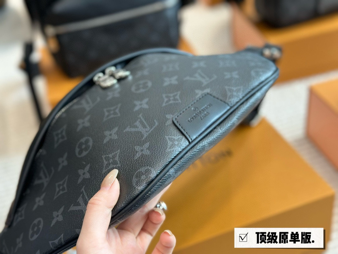 LV Fashion Chest Bag