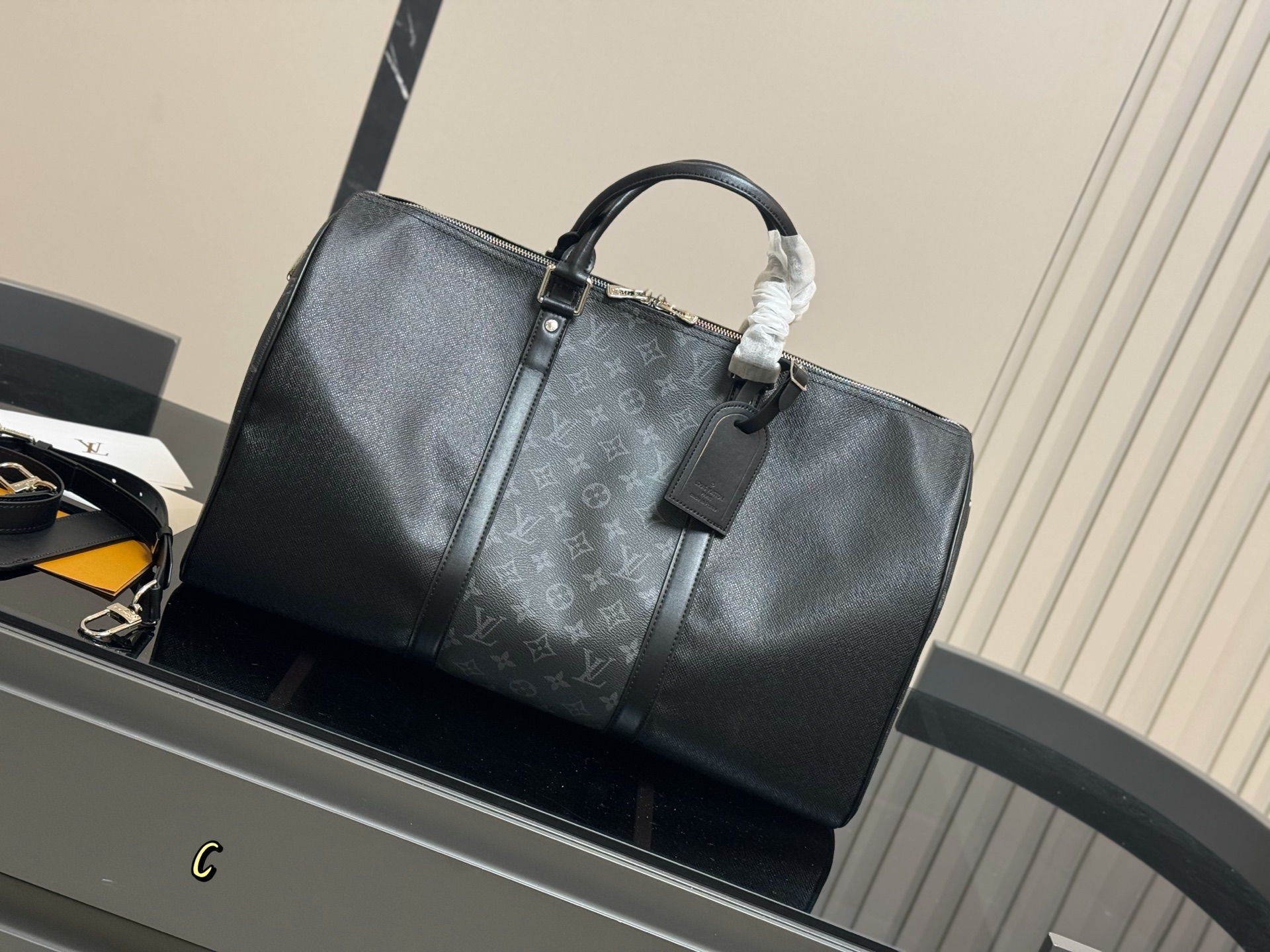 LV super cool Keepall travel bag