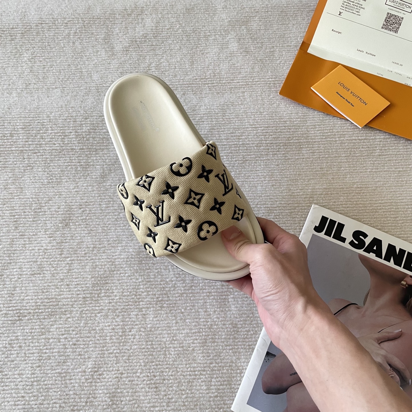 LV Early Spring Letter Buckle Sandals