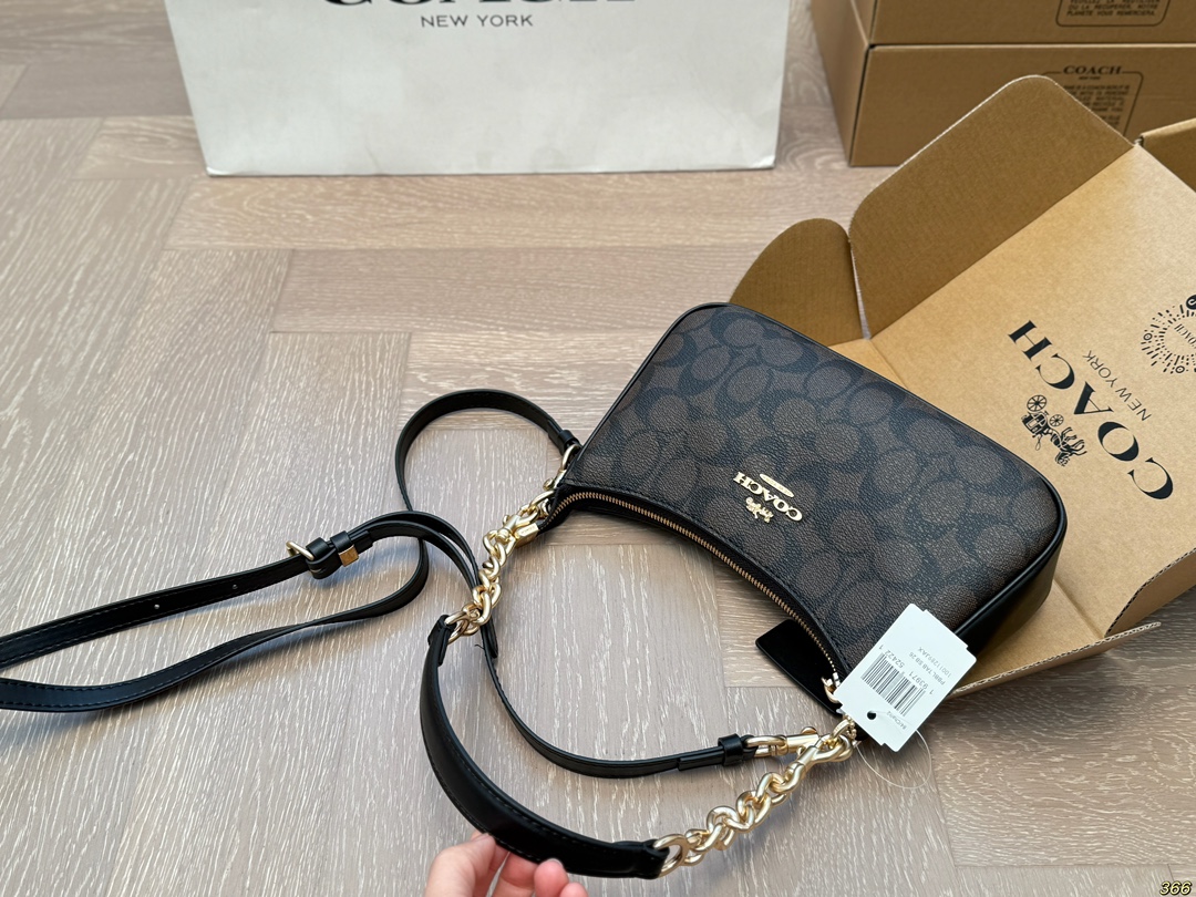 COACH underarm mahjong bag