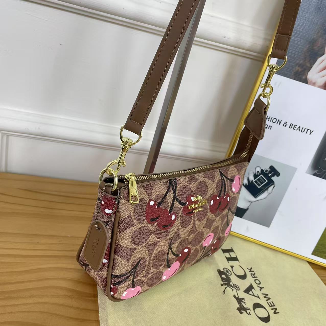 Coach Underarm Bag Shoulder Crossbody Bag