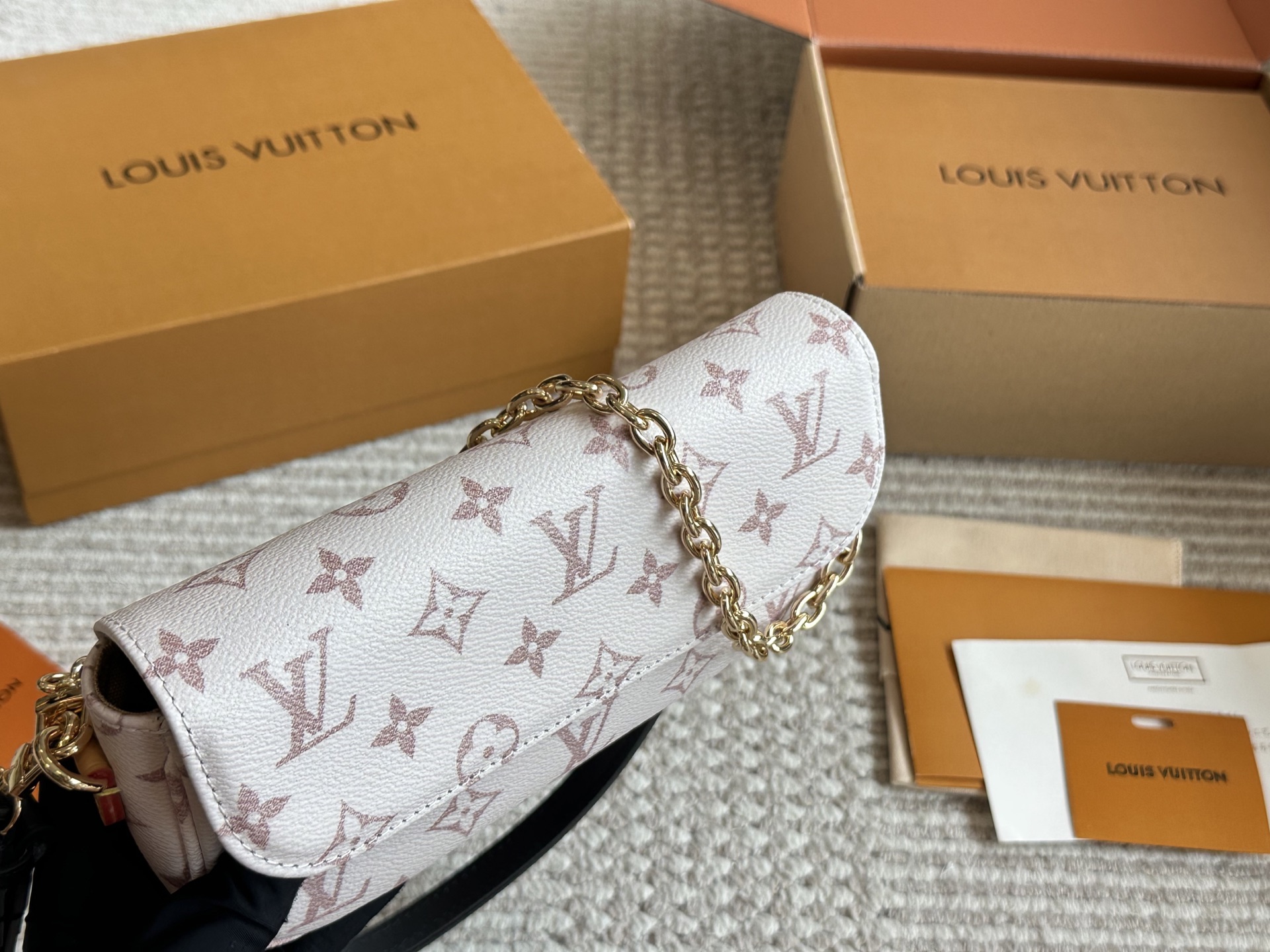 LV's popular Ivy Woc Mahjong bag