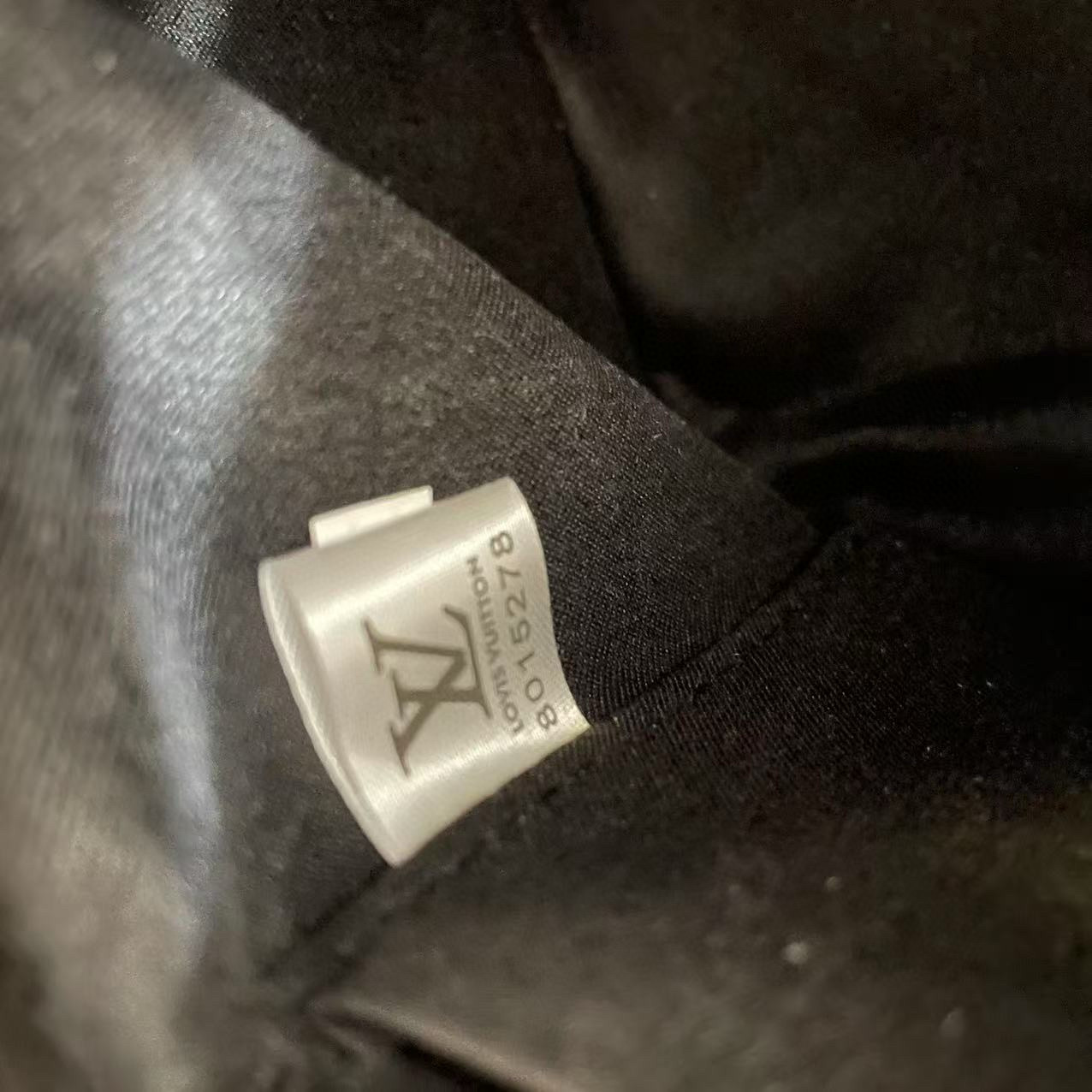 Louis Vuitton Messenger Bag Shoulder Crossbody Underarm Bag