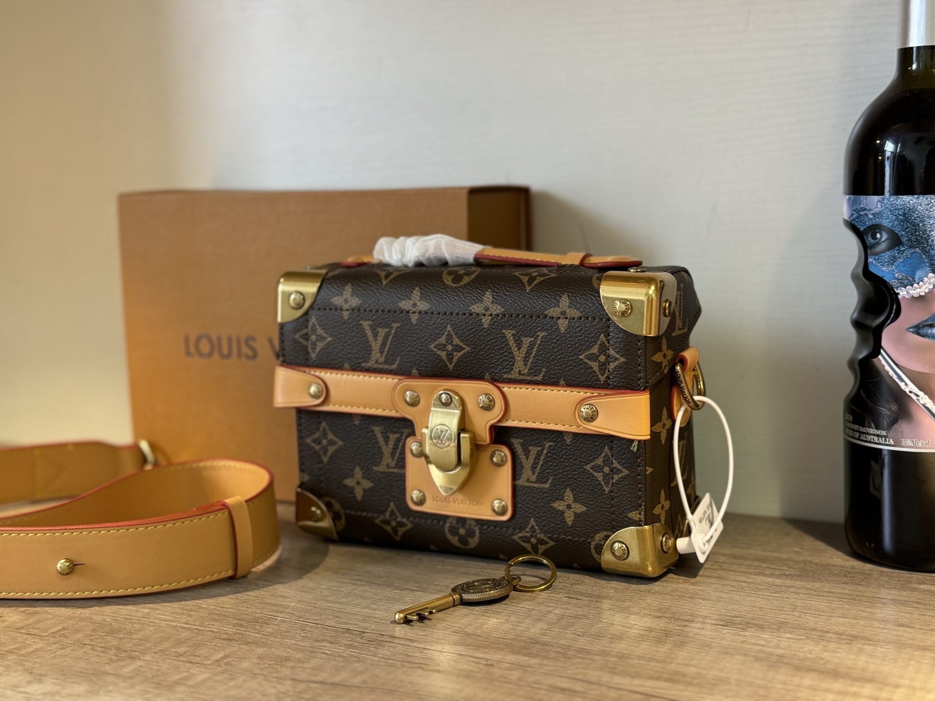 LV box bag