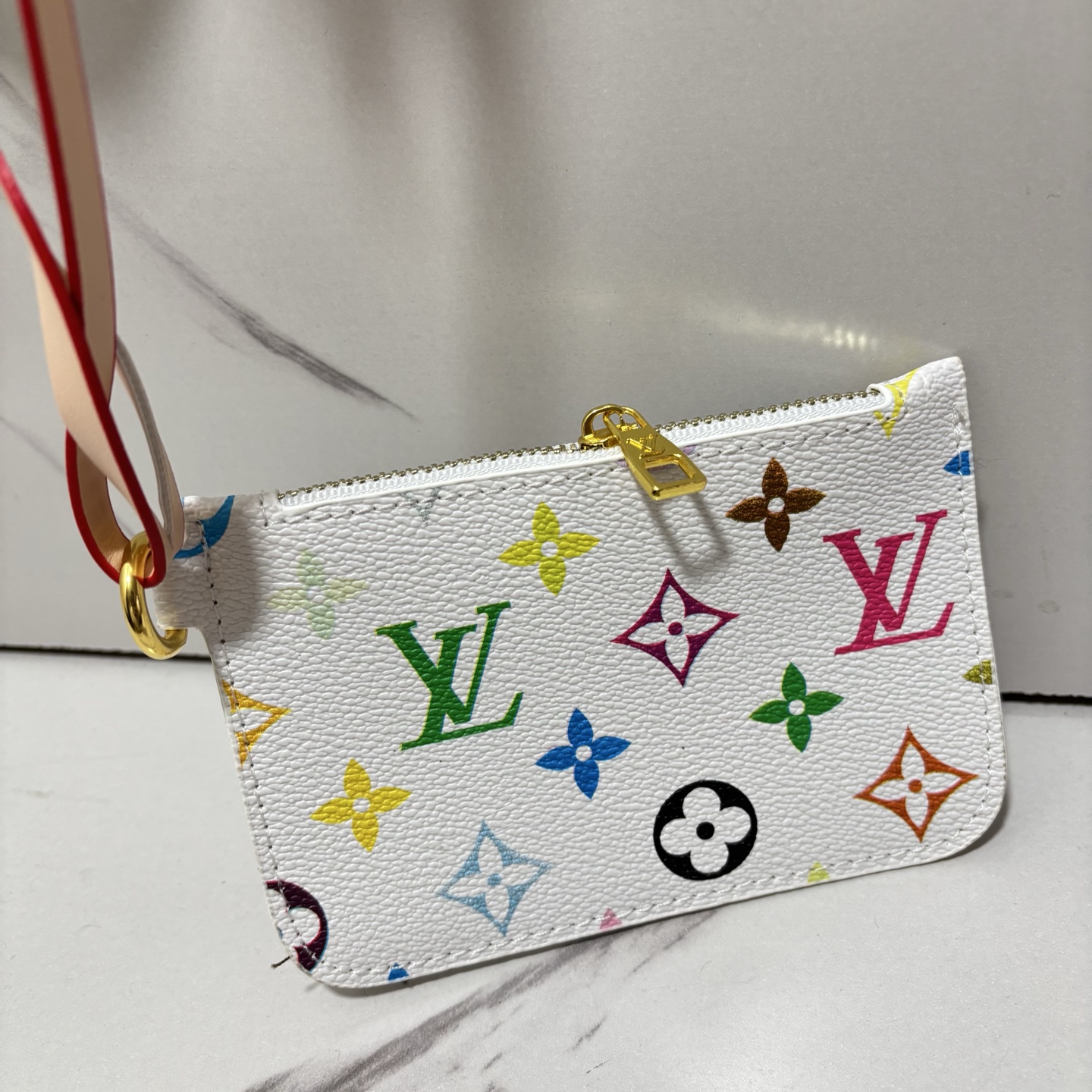 LV presbyopic bucket bag