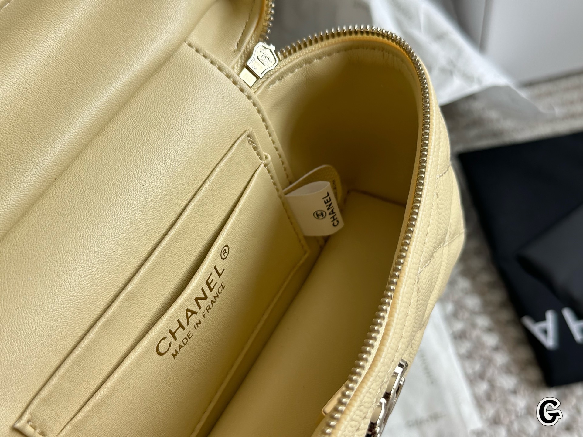 Chanel 25c's best-selling lp box bag