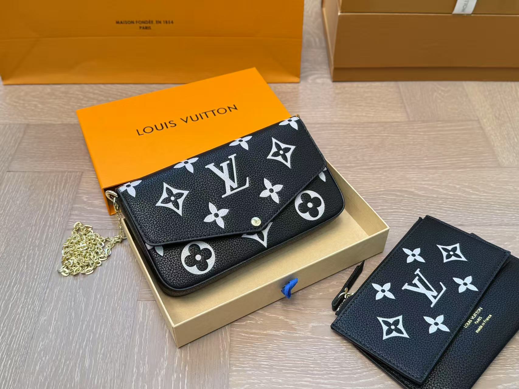 LV Brand new Louis Vuitton Pochette Félicie Monogram Shoulder Bag