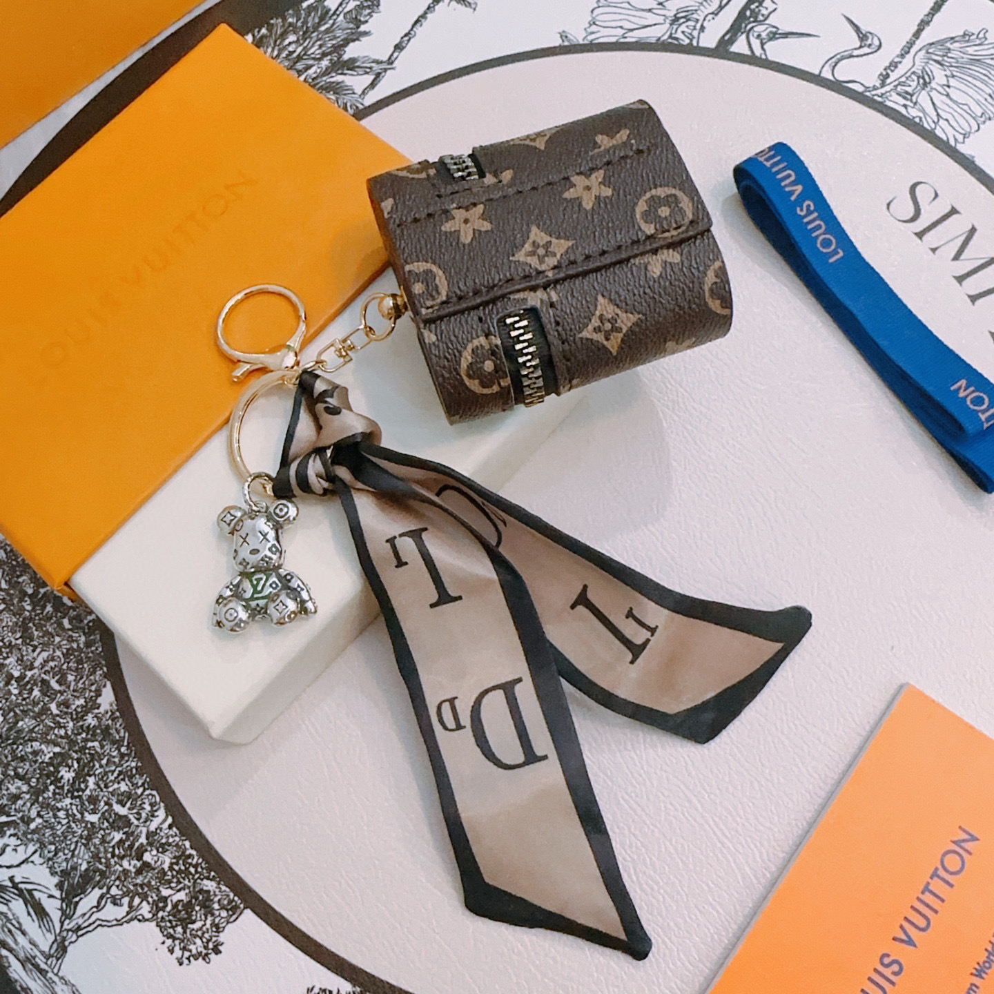 LV keychain bag buckle