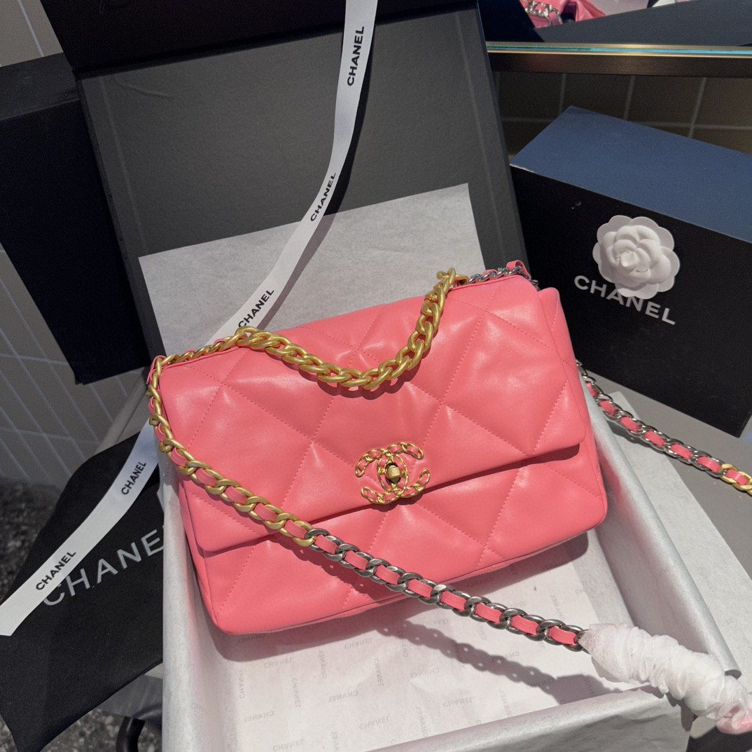 Chanel 19 bags