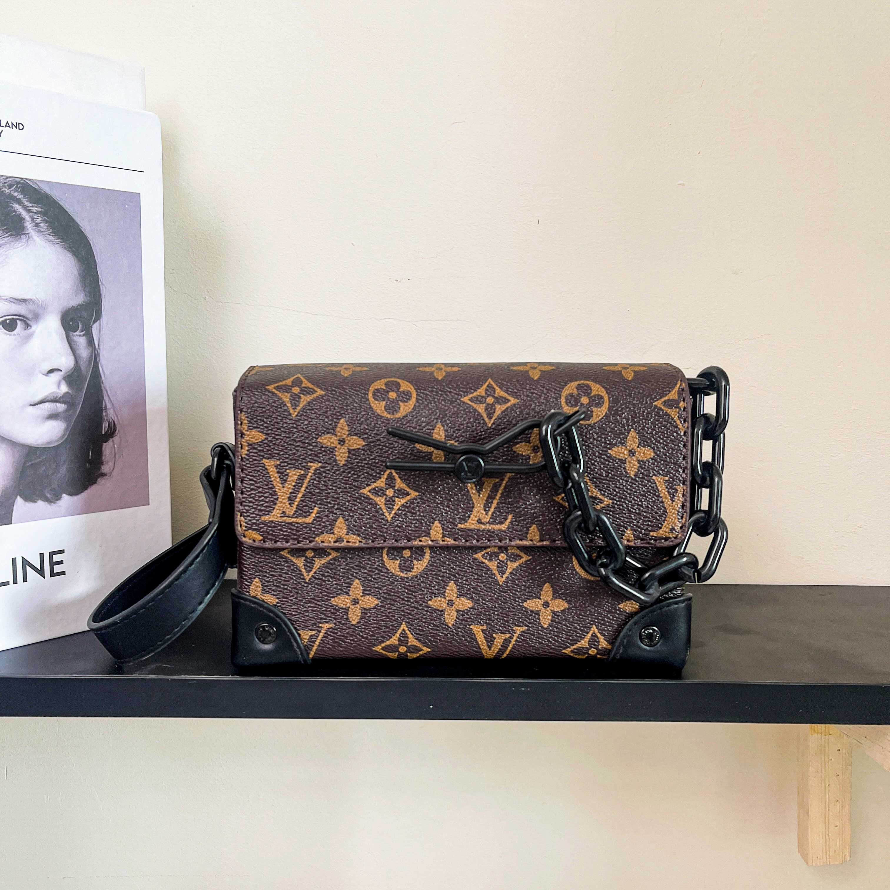 LV presbyopic chain embellished flap shoulder crossbody bag