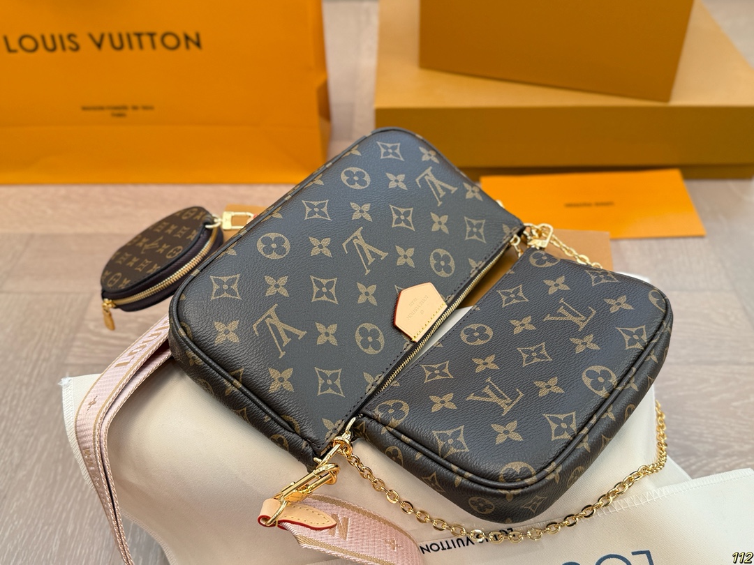 LV three-in-one mahjong bag