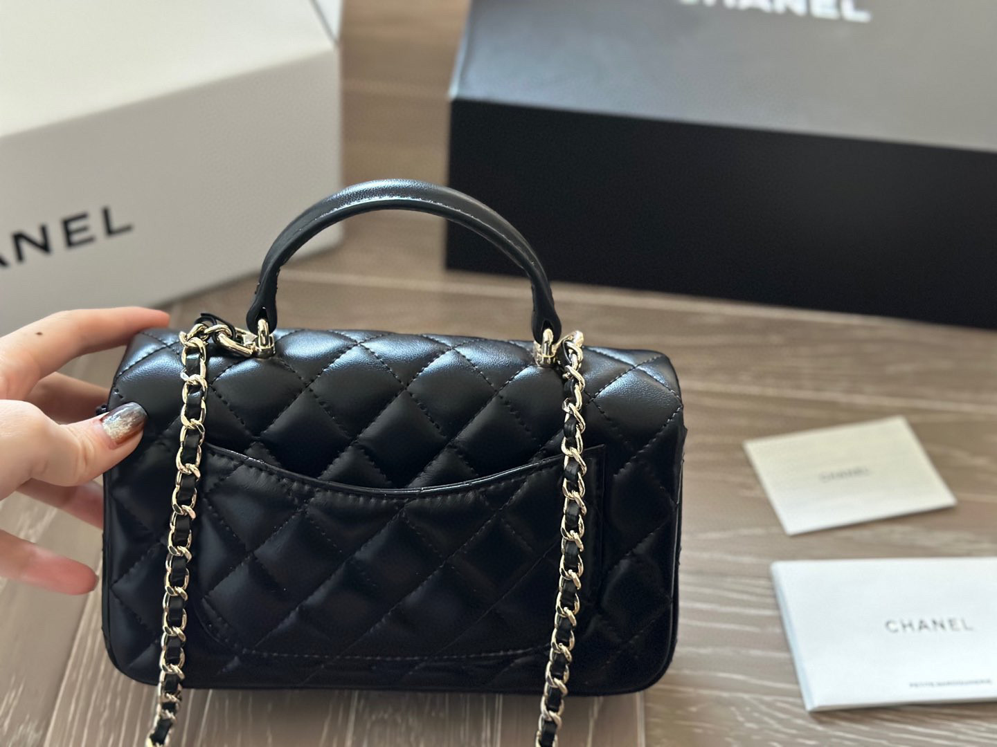 Chanel 23K cf chain shoulder bag