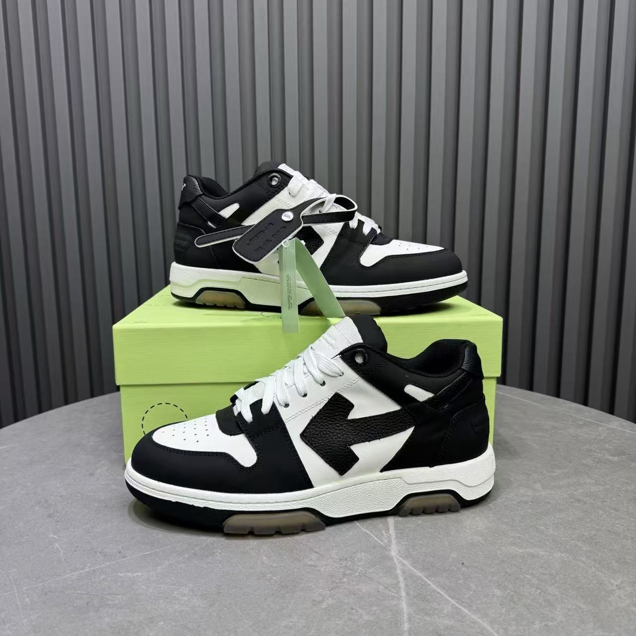 OFF WHITE sports shoes