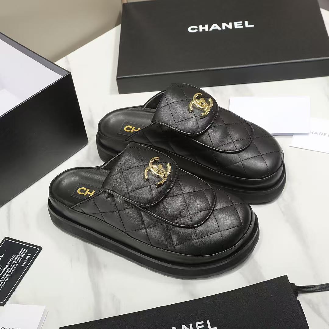 Chanel Boken slippers