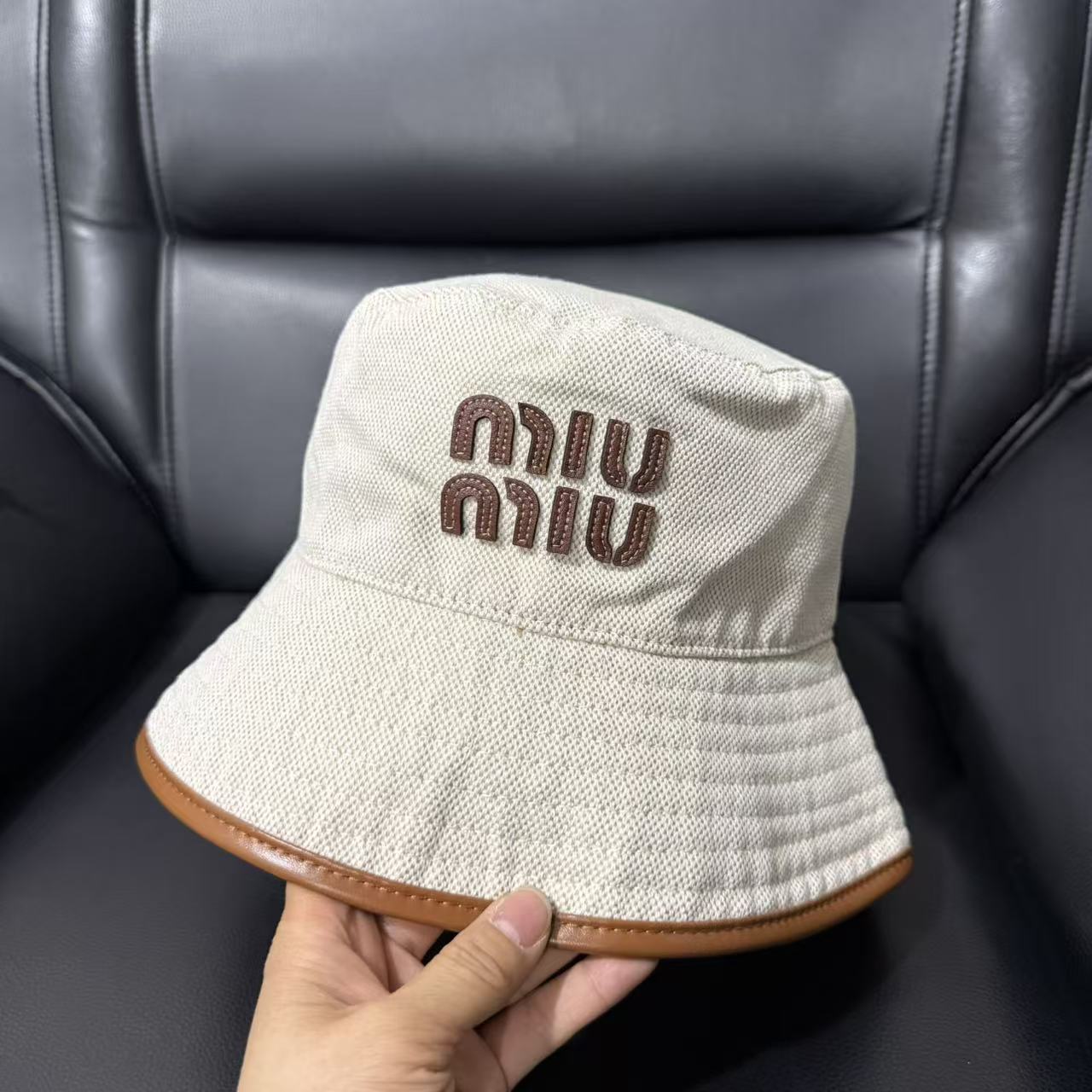 miumiu new baseball cap
