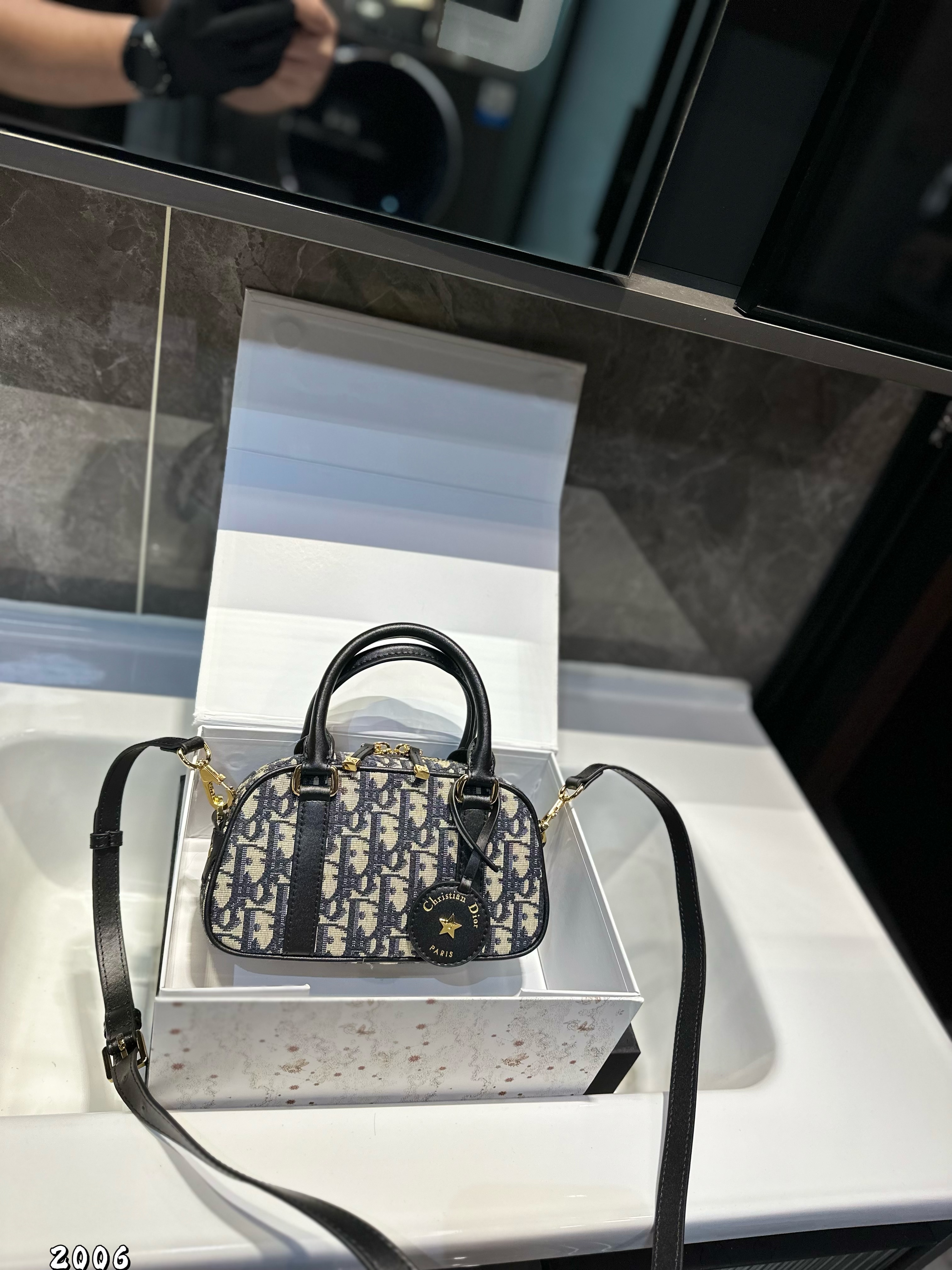 DIOR VibeEast West handbag