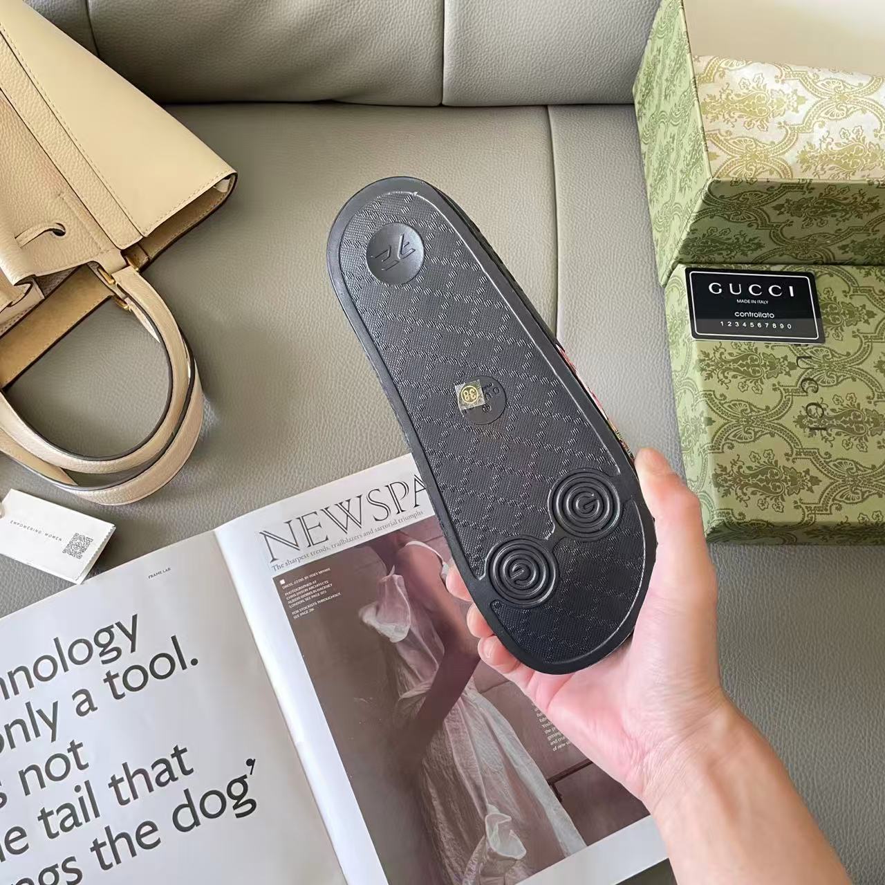 Gucci printed slippers