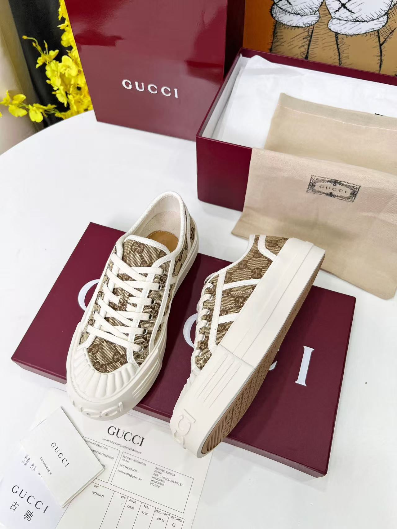 Gucci classic canvas shoes
