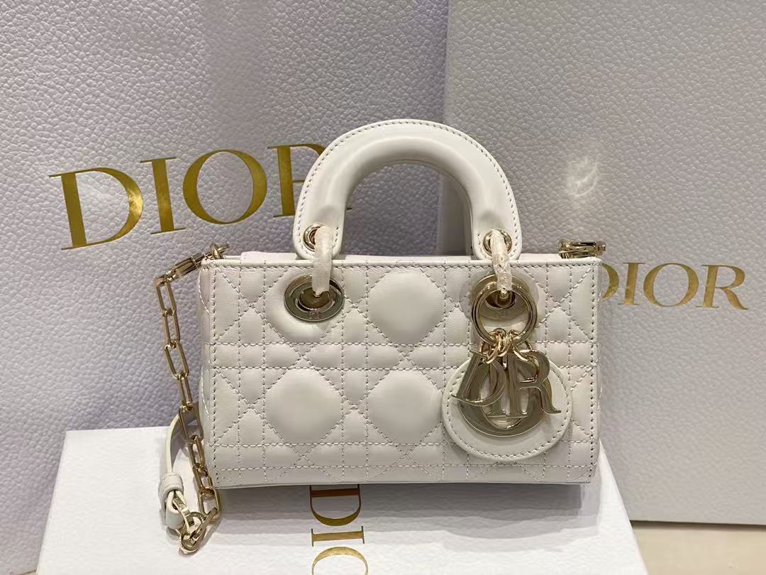 Dior side-scrolling Diana bag