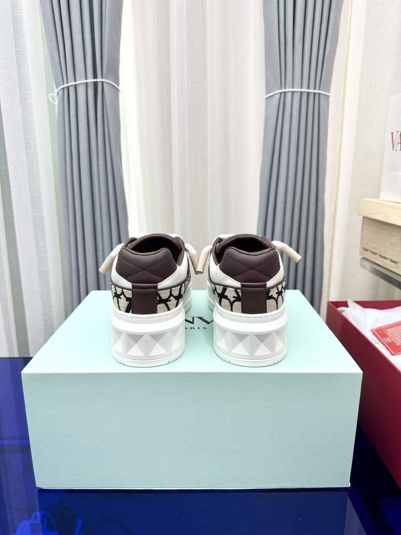 Valentino casual shoes